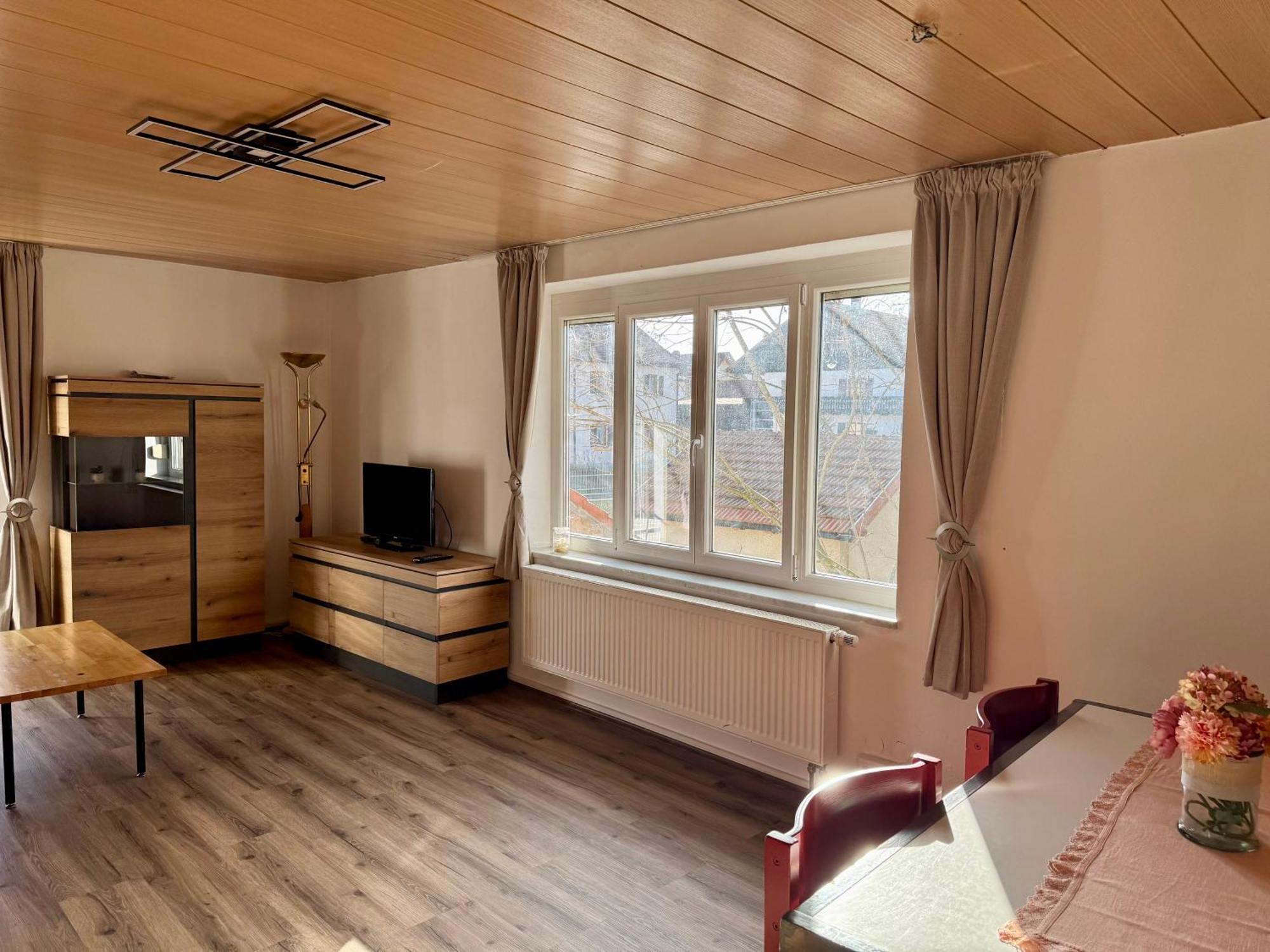 3 Zimmer Apartment Mit Flussblick - Self Check-In Eggenfelden Zewnętrze zdjęcie